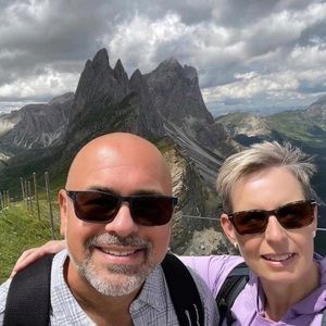 Meet your Posher, Robert